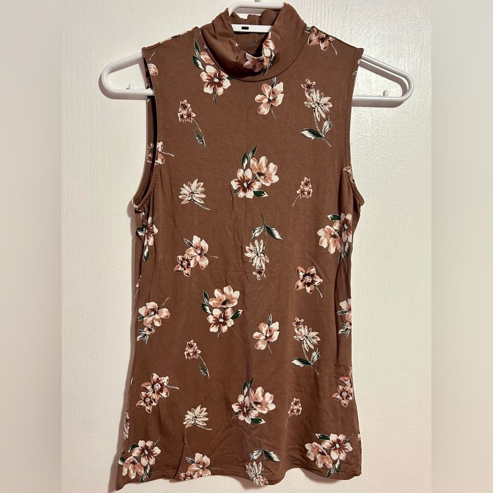 RW&CO Women’s Floral Brown Mock Neck Tank Size XS